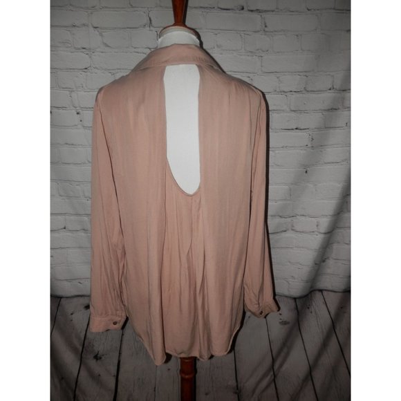 Hayden Top XL Button Front Open Back Beige - Picture 3 of 4